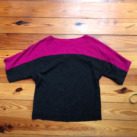 Chico’s Fushcia Black Shortsleeve Boxy Blouse, EUC, 1 - Picture 11 of 14